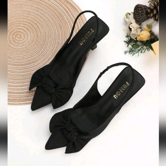 Elegant High Heel Pumps With Bow Detail, Pointed Toe Stiletto Heels - Picture 1 of 4